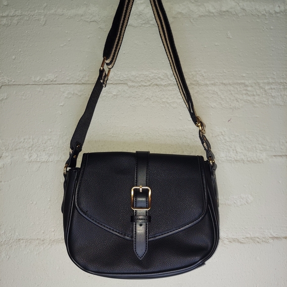 Time and Tru Black Crossbody - NWOT - Picture 2 of 8